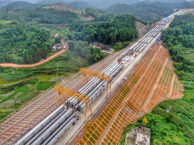 观点分享2023年的原材料价格将继续大幅上涨……概率较低(图9)
